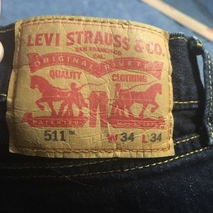 Levi’s 511 34x34 dark blue jeans EUC